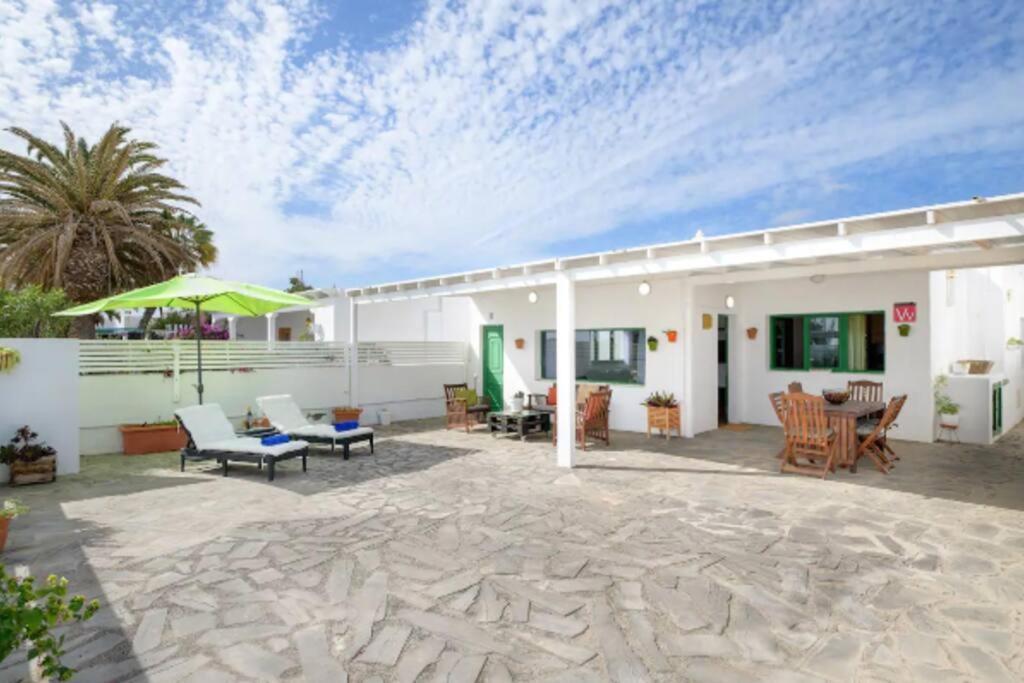 Hermosa Casa Vacacional, Muy Cerca A La Playa. Guatiza Dış mekan fotoğraf