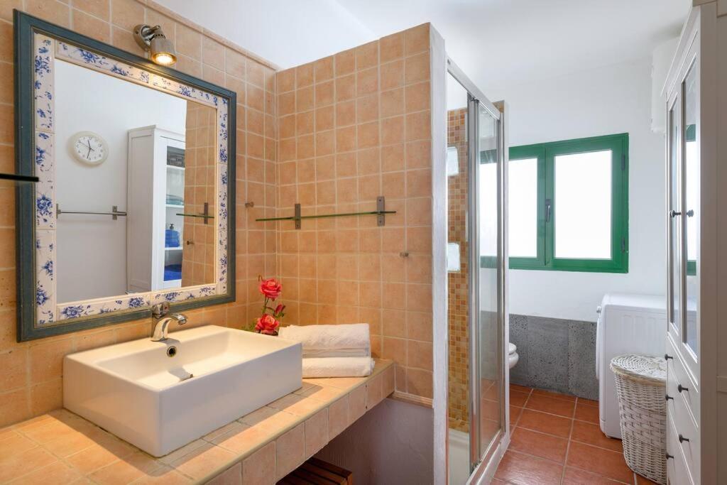 Hermosa Casa Vacacional, Muy Cerca A La Playa. Guatiza Dış mekan fotoğraf